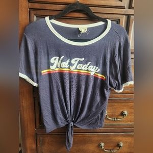 Like new, Retro Style, crop statement tee